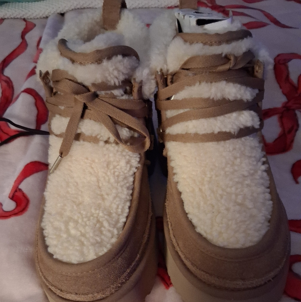 Size 8 Ugg Furry Boots.   Brand New.